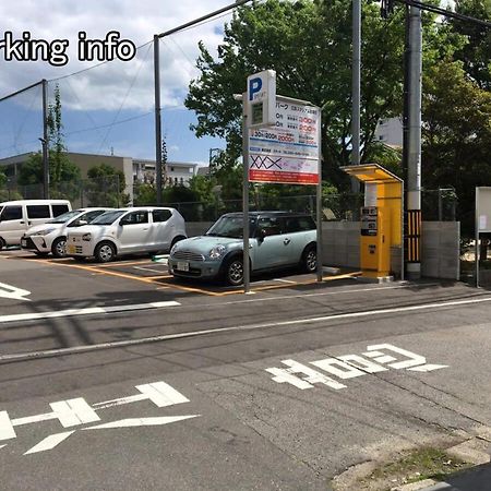 Nishikaniya - Large Apartment 10Mins Walk From Hiroshima Station Buitenkant foto