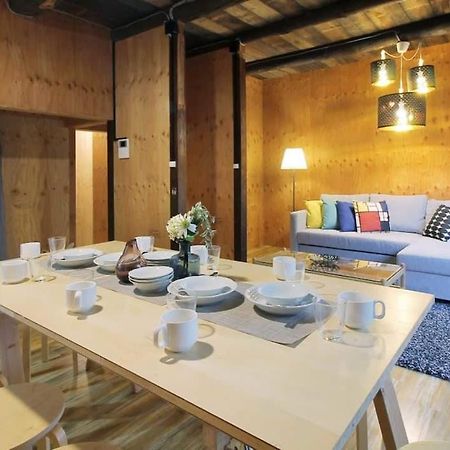 Nishikaniya - Large Apartment 10Mins Walk From Hiroshima Station Buitenkant foto